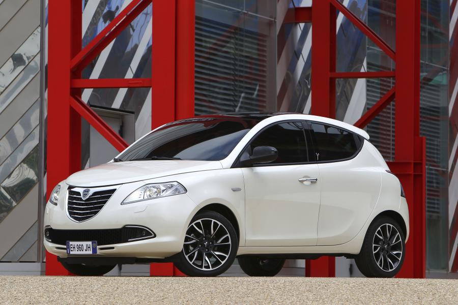  Lancia Ypsilon 2011 года  (фото 39 из 96)